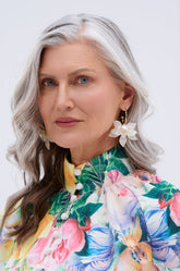 WHITE FLORAL HOOP EARRING