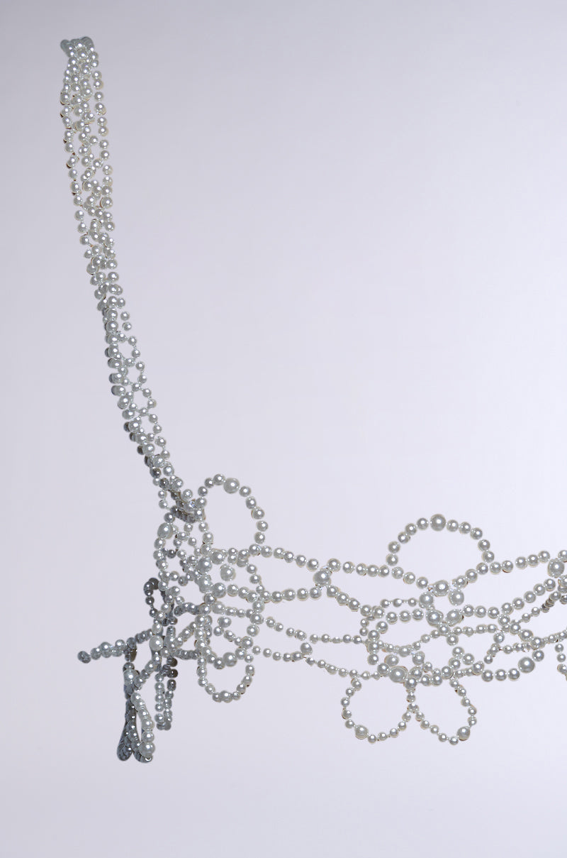FLOWER BABE PEARL BODY CHAIN