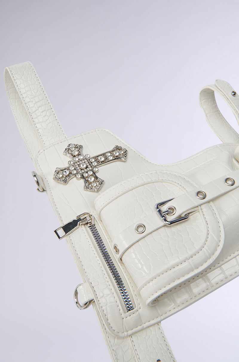 CROSSING THE LINE PU BELT BAG IN WHITE